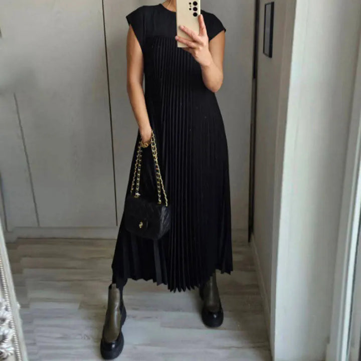 Tamara | Elegant Pleated Maxi Dress